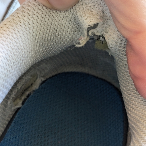 NIKE Air Max South Beach AJ1285-100 - Picture 12 of 15